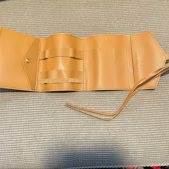 Tech Roll Organizer - Picture 4 of 8